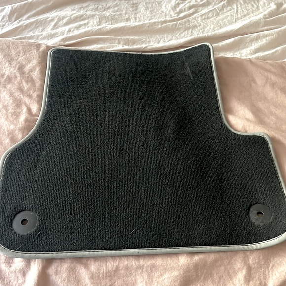 Audi A6 floor mats - Picture 4 of 4